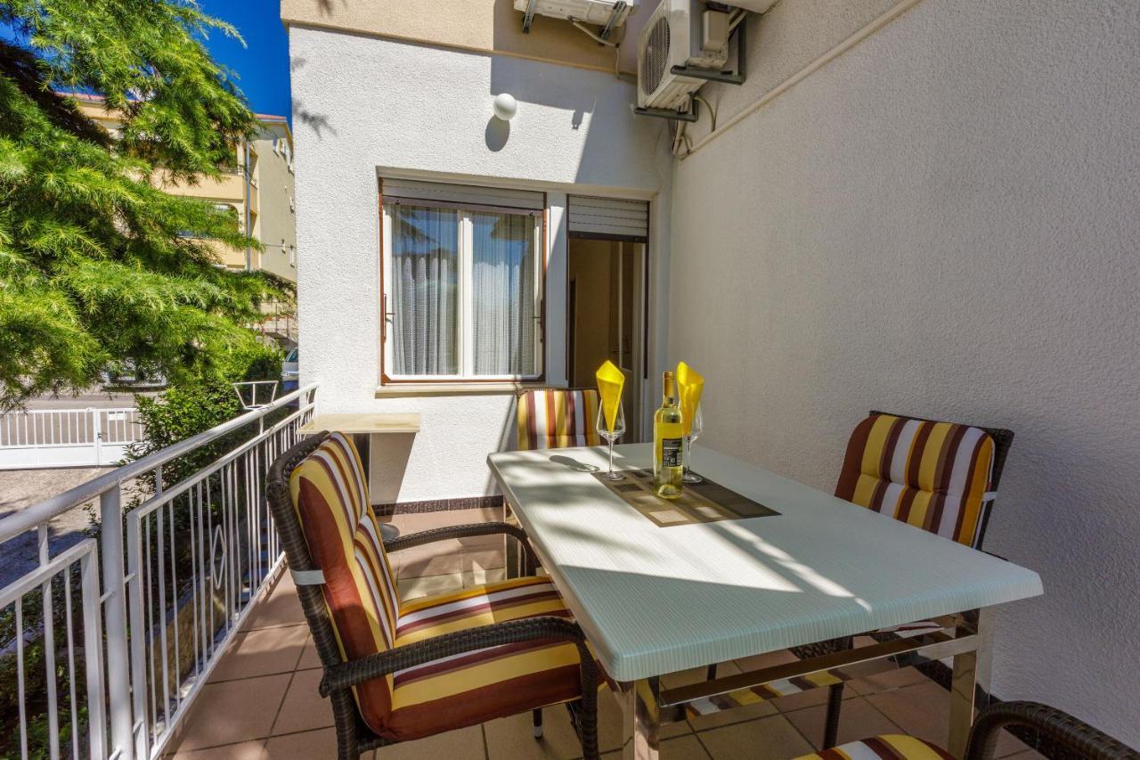 Apartments Danica Dramalj Exterior photo