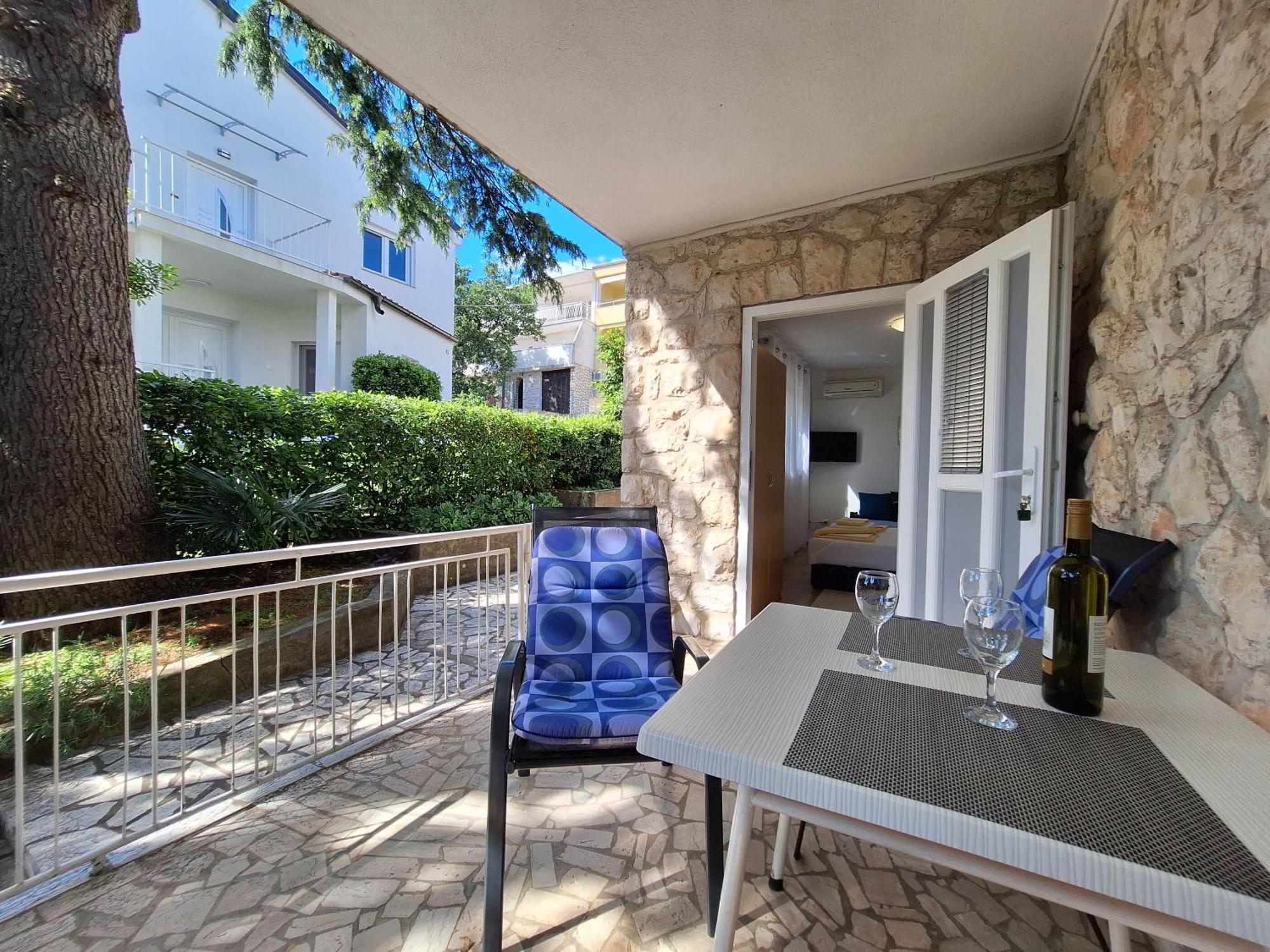 Apartments Danica Dramalj Exterior photo