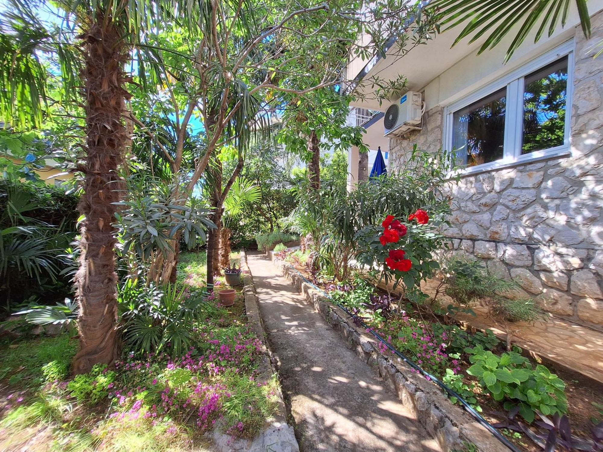 Apartments Danica Dramalj Exterior photo